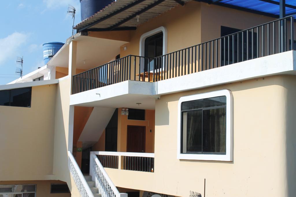 Dolphin House Hotel Puerto Baquerizo Moreno Luaran gambar