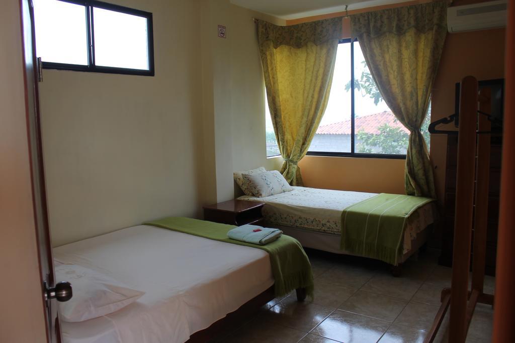 Dolphin House Hotel Puerto Baquerizo Moreno Luaran gambar