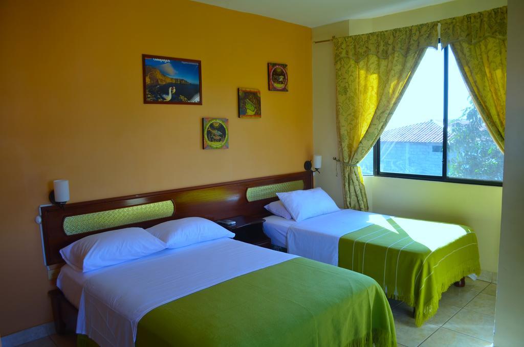 Dolphin House Hotel Puerto Baquerizo Moreno Luaran gambar