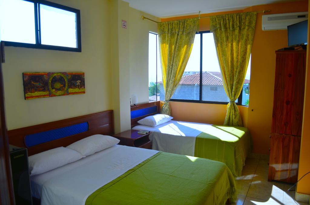 Dolphin House Hotel Puerto Baquerizo Moreno Luaran gambar