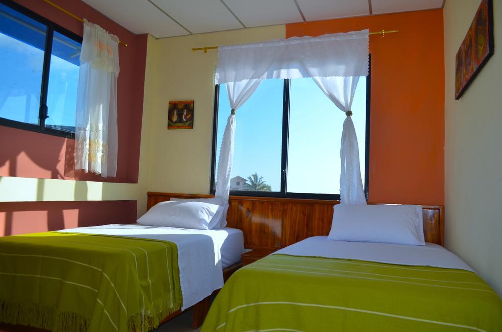 Dolphin House Hotel Puerto Baquerizo Moreno Luaran gambar