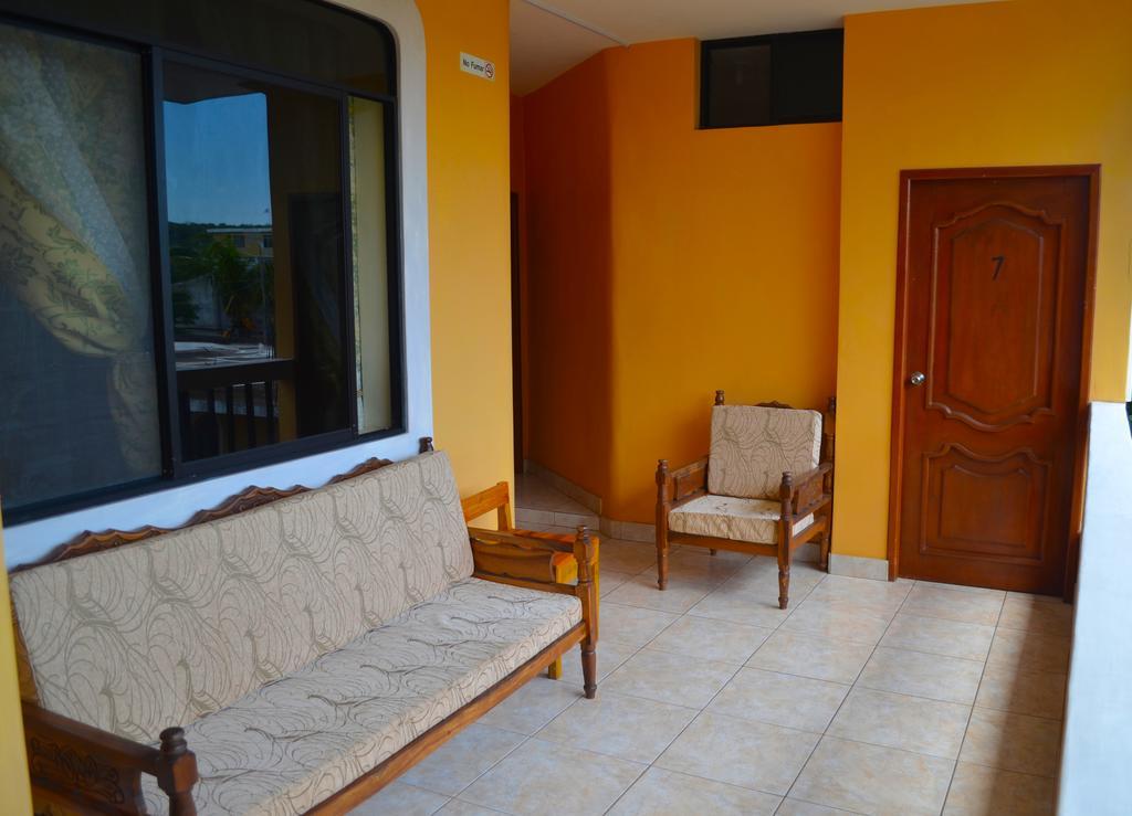 Dolphin House Hotel Puerto Baquerizo Moreno Luaran gambar